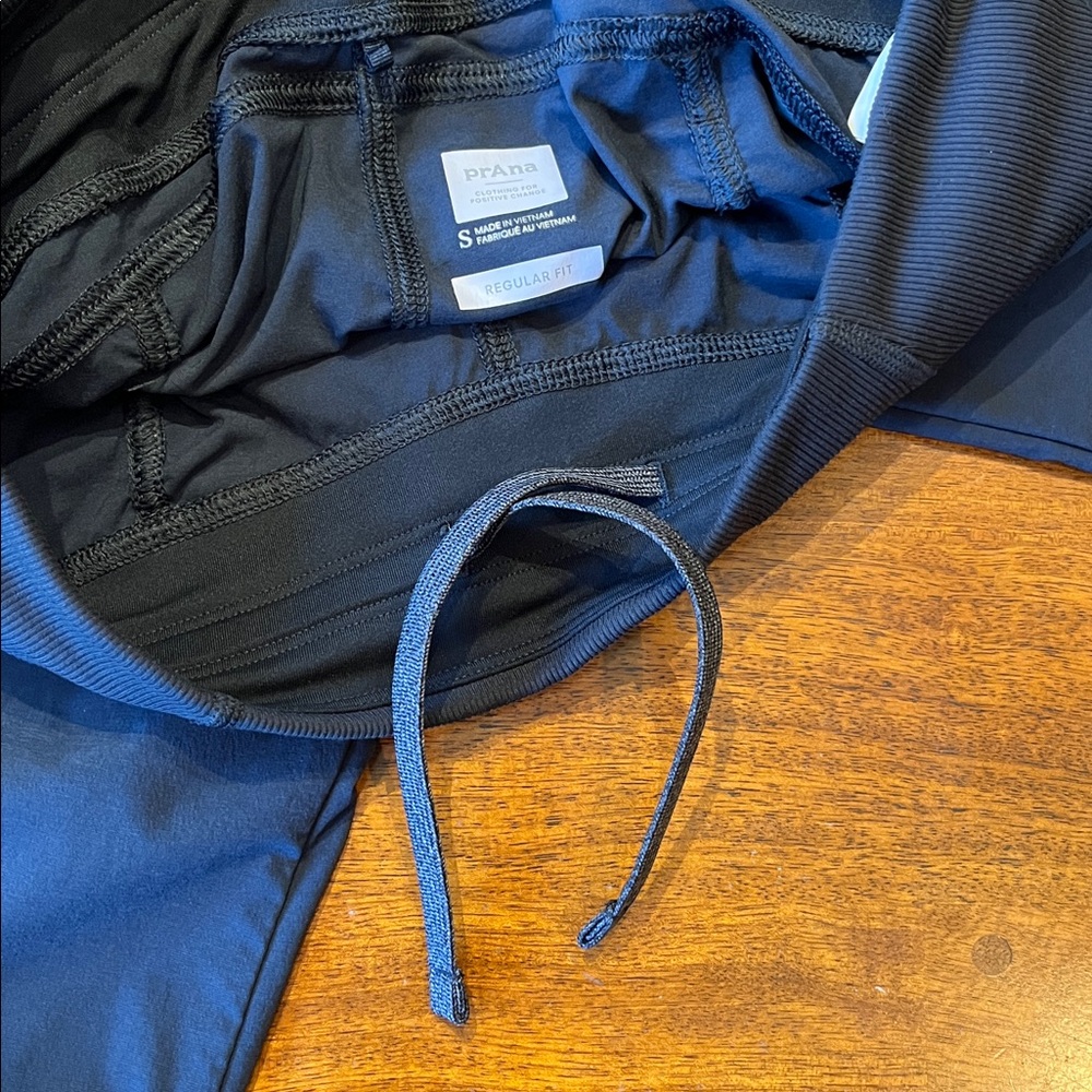 Prana Evergreen Hiking Pants in Black - Picture 5 of 8